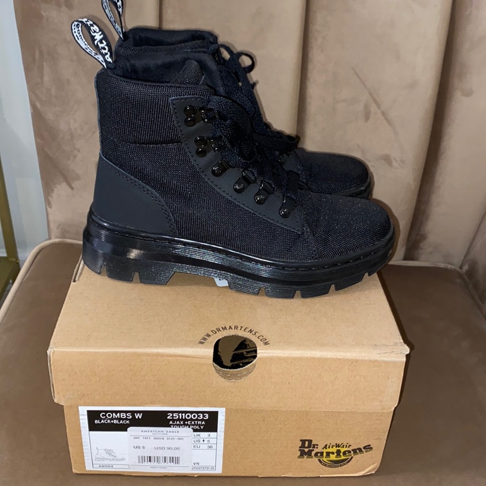 DR. MARTENS BOOTS
